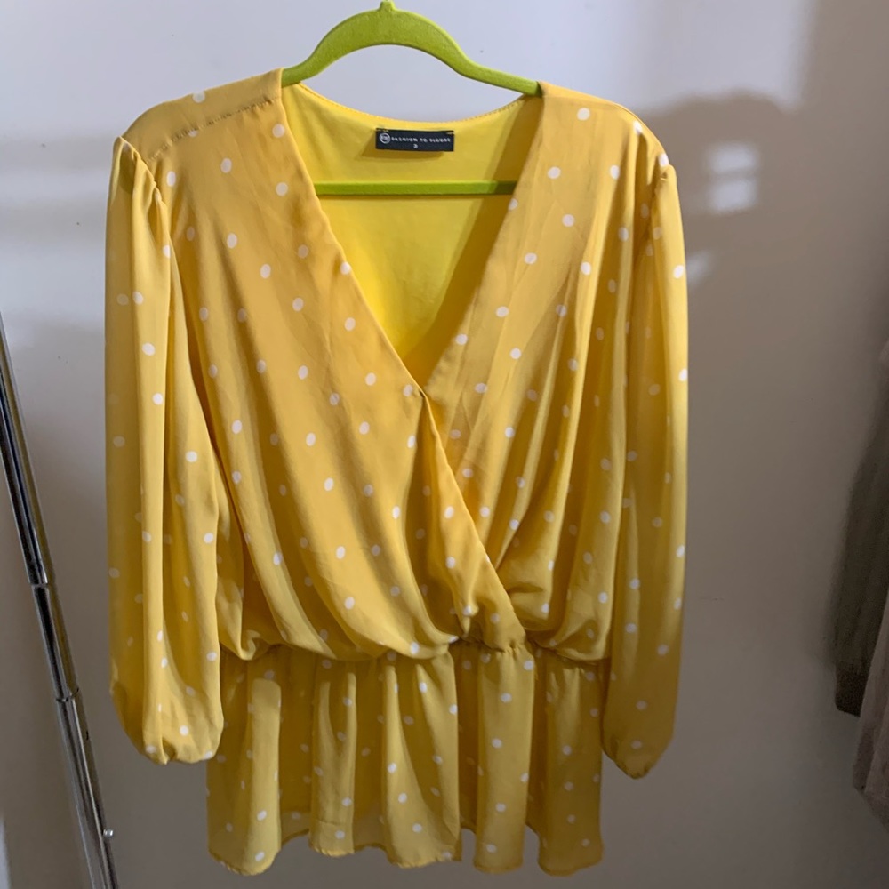 Fashion to Figure Yellow Size 3 peplum top